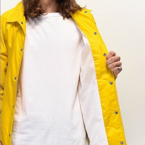 Vans Yellow Torrey Sulphur Coaches menโs Jacket size M - Picture 3 of 15